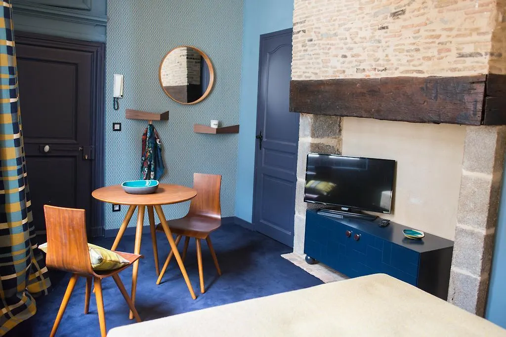Marnie Et Mister H Bed & Breakfast Rennes 2*,  France